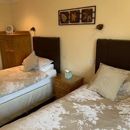 Oakrooms-2